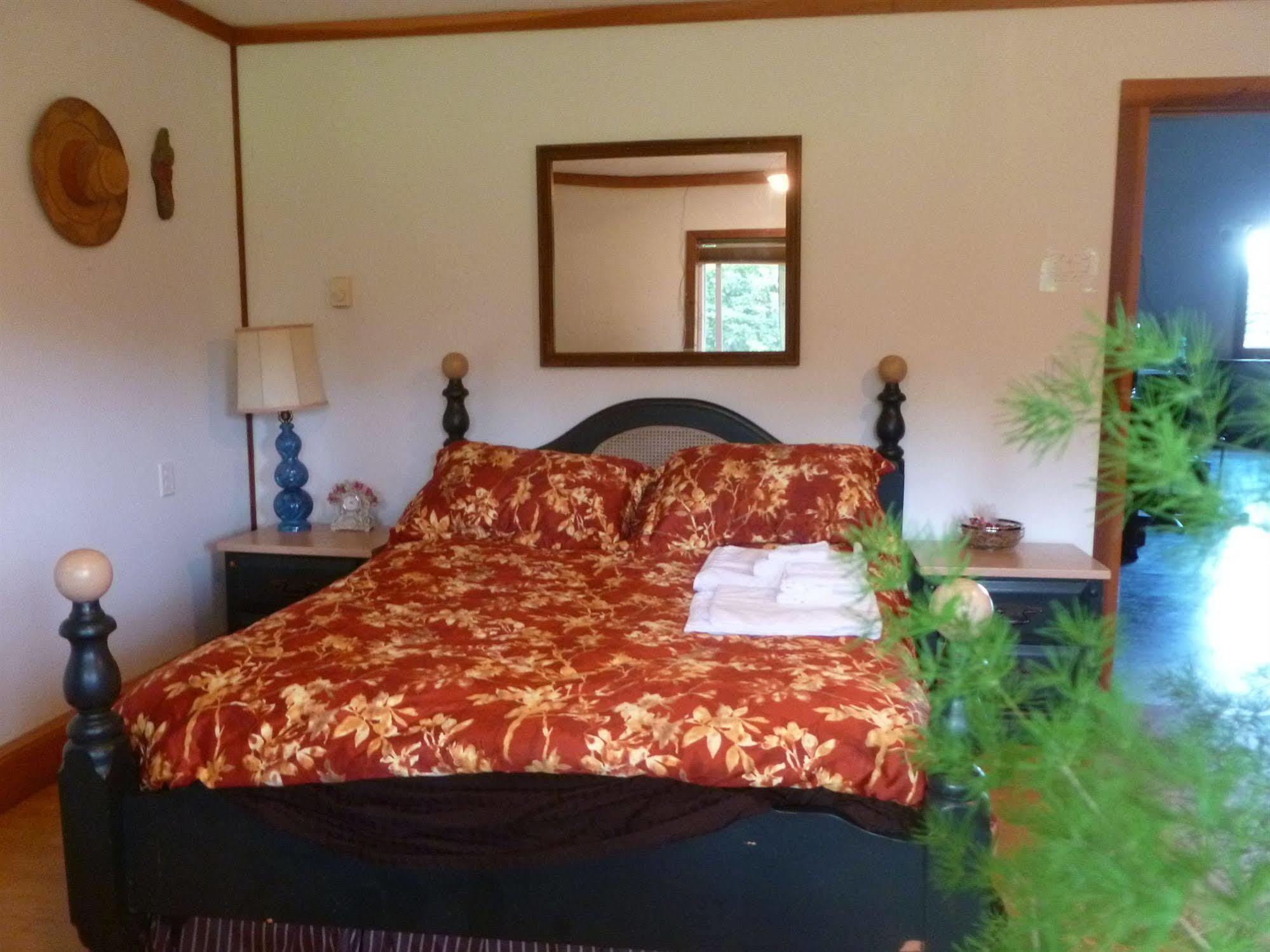 Harrison Hammond House Farmstay Harrison Mills Ngoại thất bức ảnh